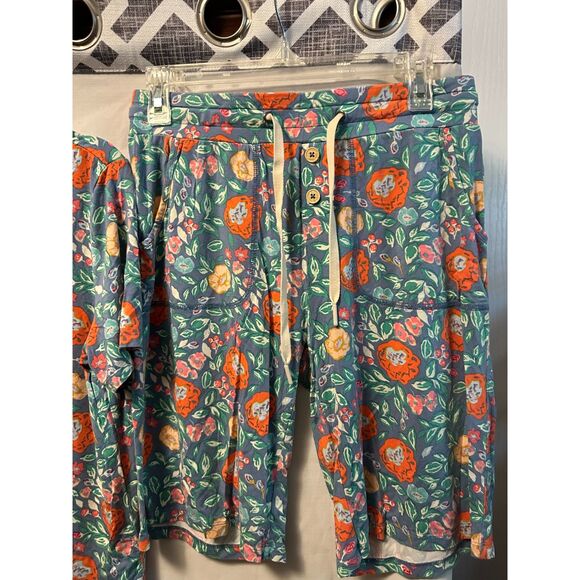 Lates By Kates Woman's Floral Pajama Set Short Sleeve Size Small - Picture 4 of 9
